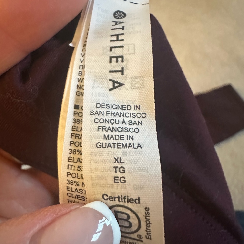 Athleta Burgundy Stash Tights - Picture 4 of 4